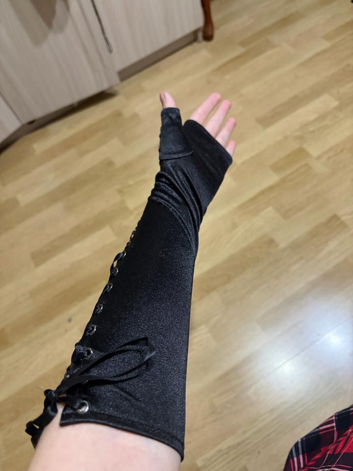 Перчатки на завязках