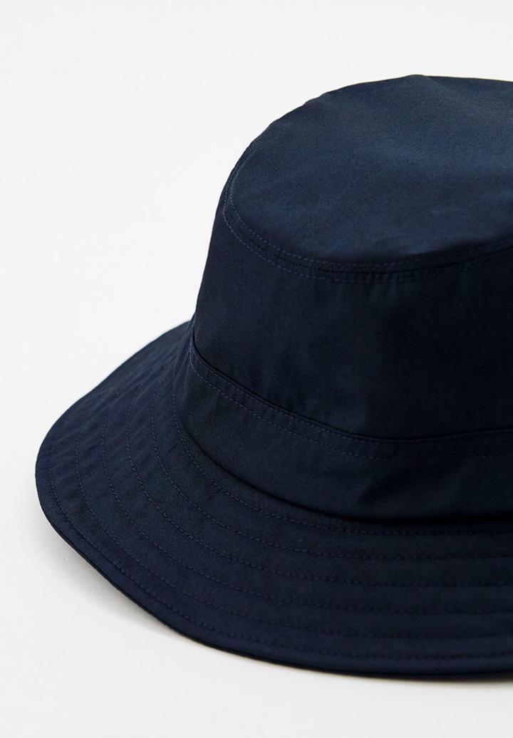 Панама Uniqlo. С УФ защитой