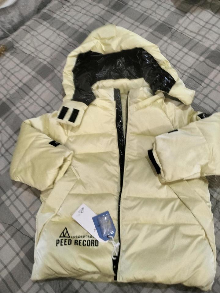 Куртка весенняя, отличного качества