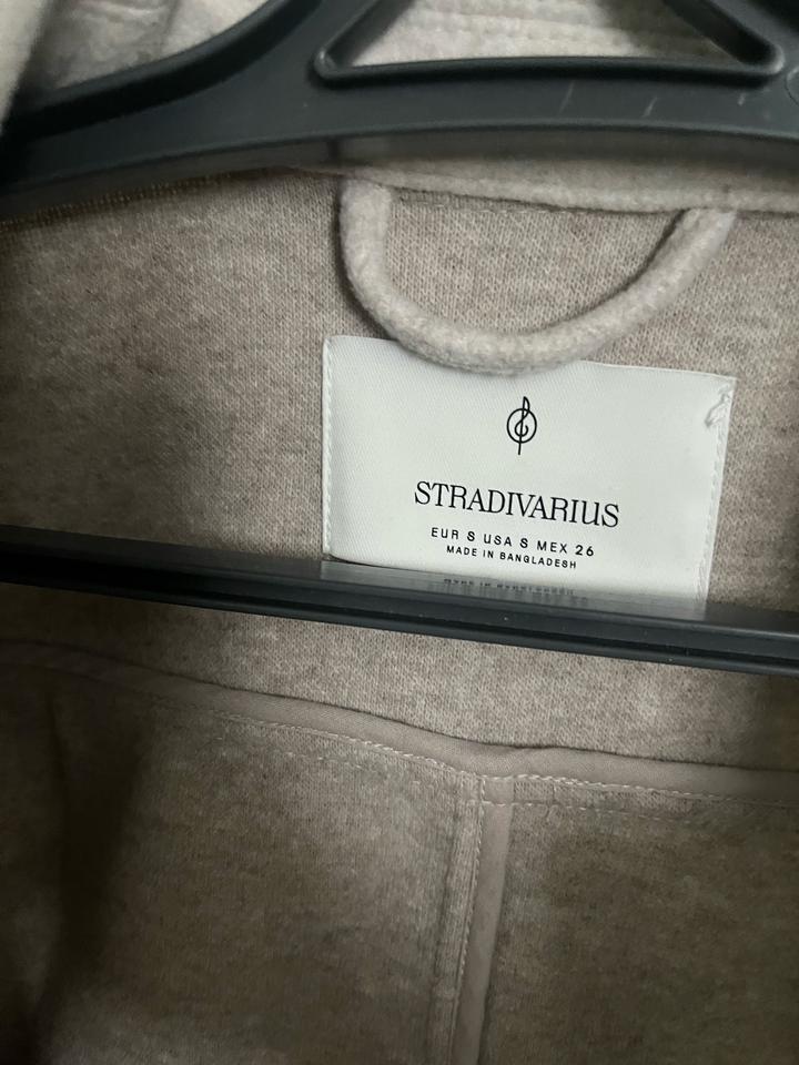 Джакет Stradivarius