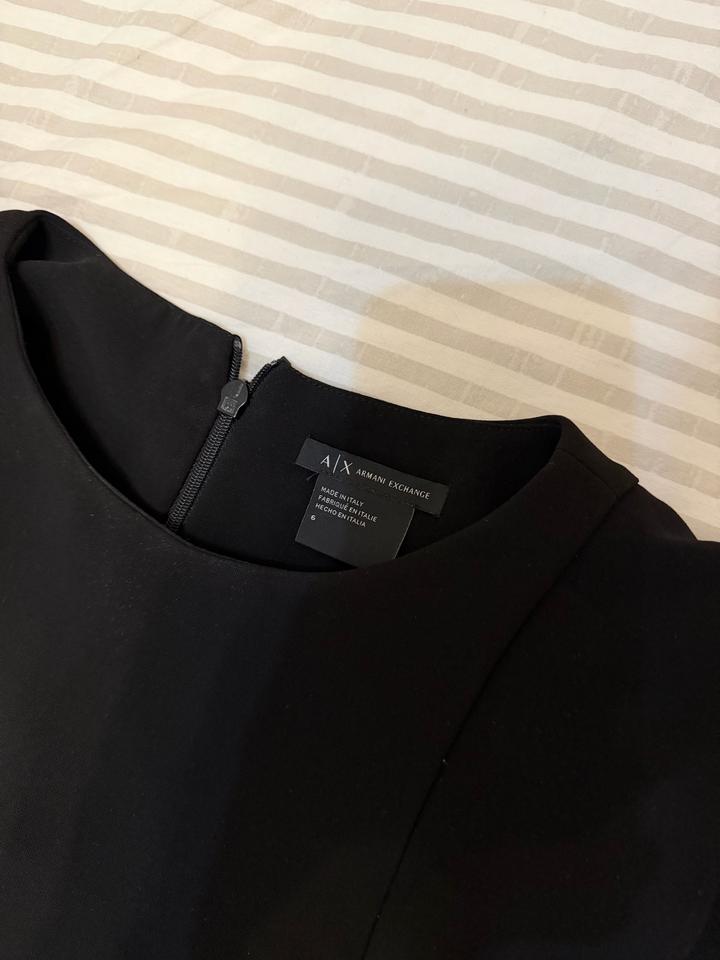 Черное платье Armani Exchange (Италия)