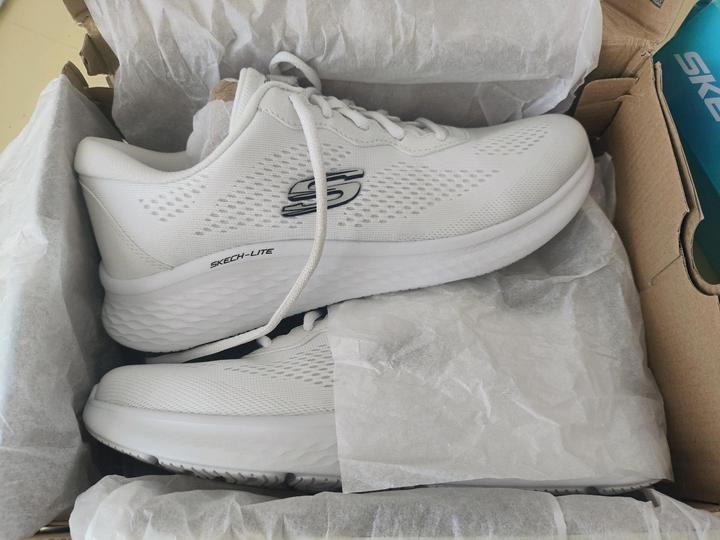 Кроссовки женские Skechers