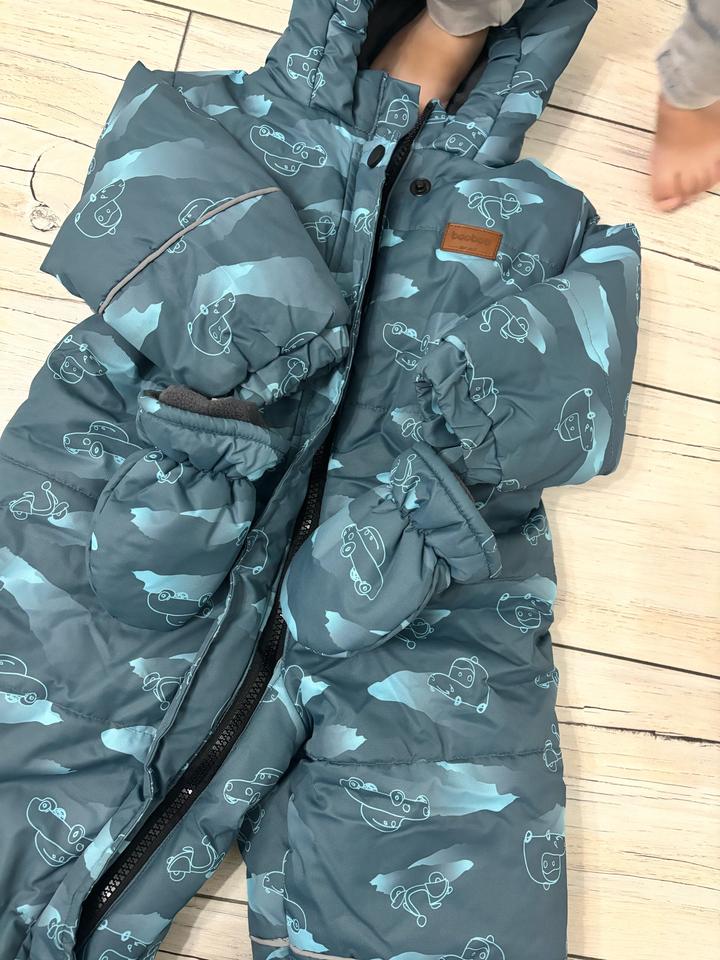 Продам детский зимний комбинезон