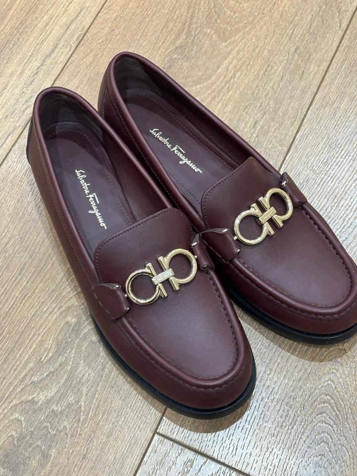 Бордовые кожаные лофферы Salvatore Ferragamo