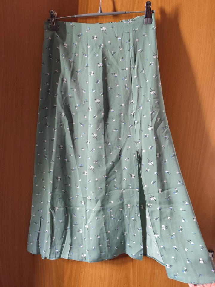 Юбка.Миди.Зеленая.