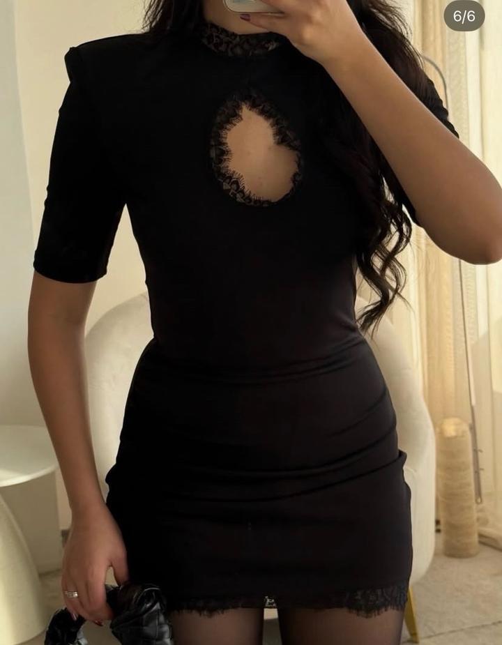 Короткое кружевное платье