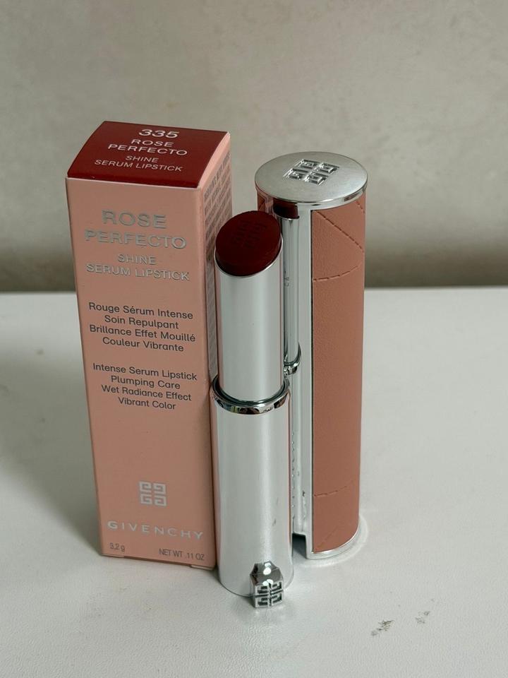 Le Rouge à Lèvres Soin de Givenchy 335 Rose Perfecto
