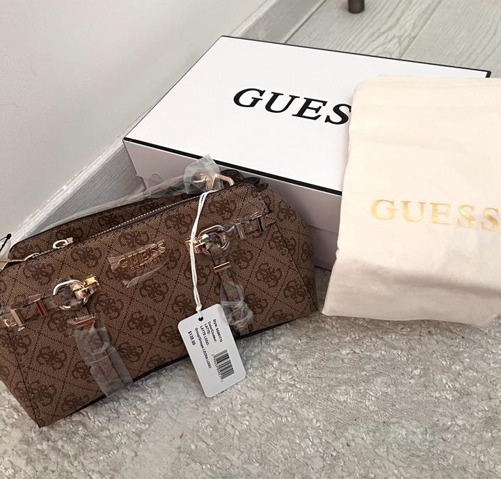Сумка Guess