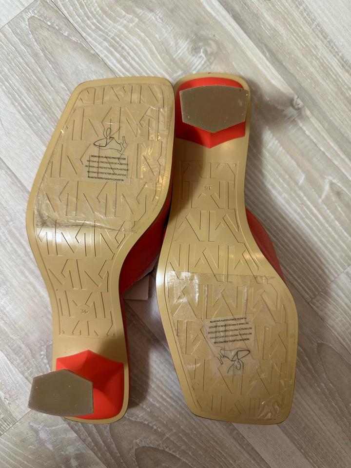 Босоножки от Манго