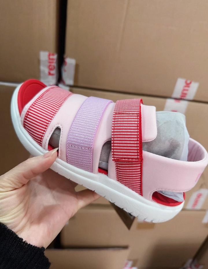 Сандалии рейма