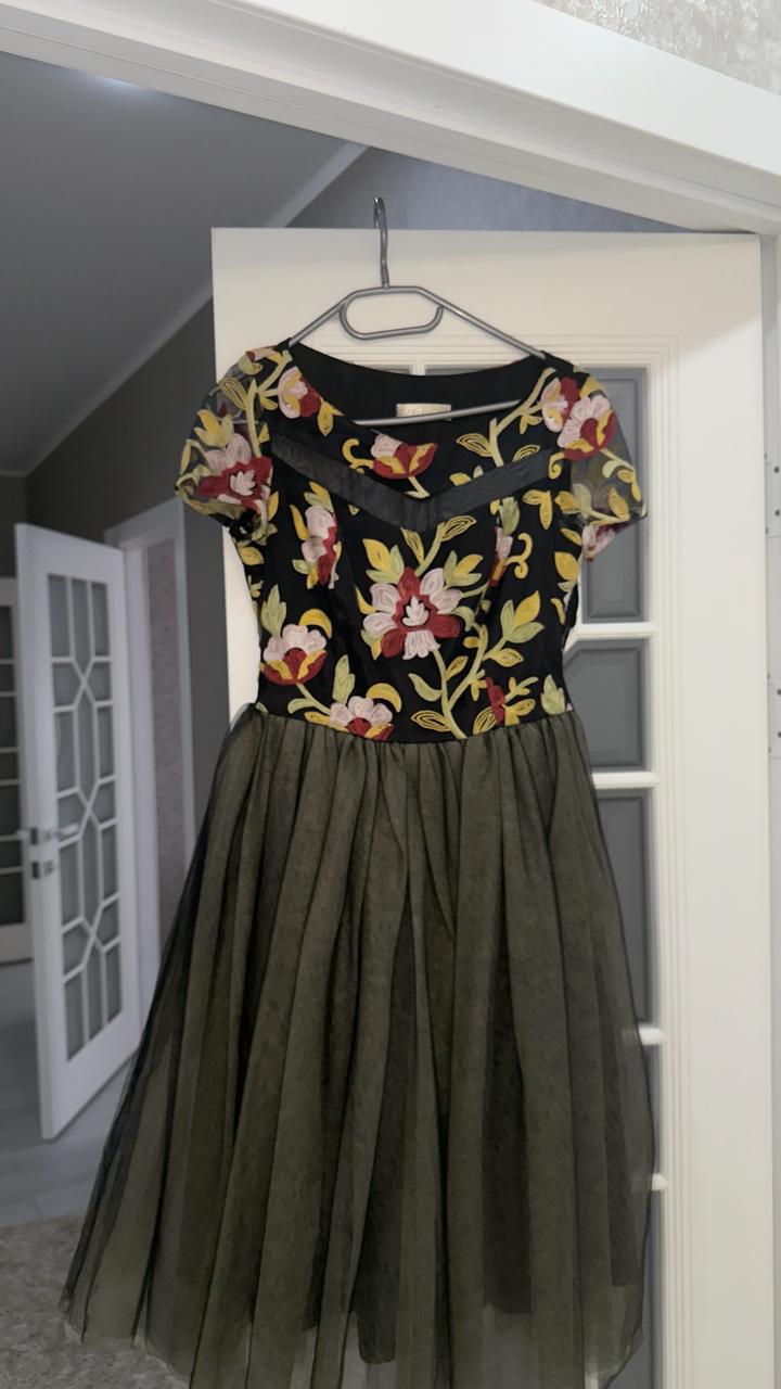 Вечернее платье для подростка или низкого роста девушки