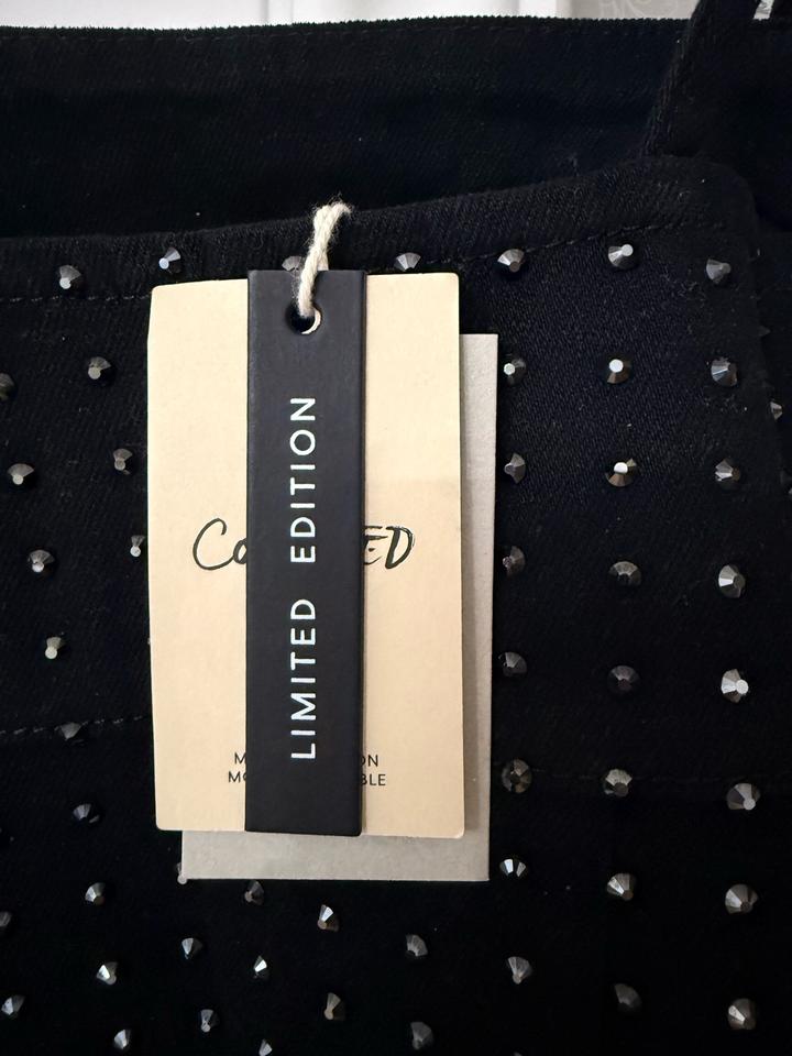 Черное мини платье Mango