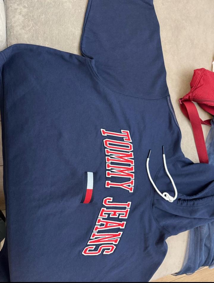 Худи Tommy Hilfiger