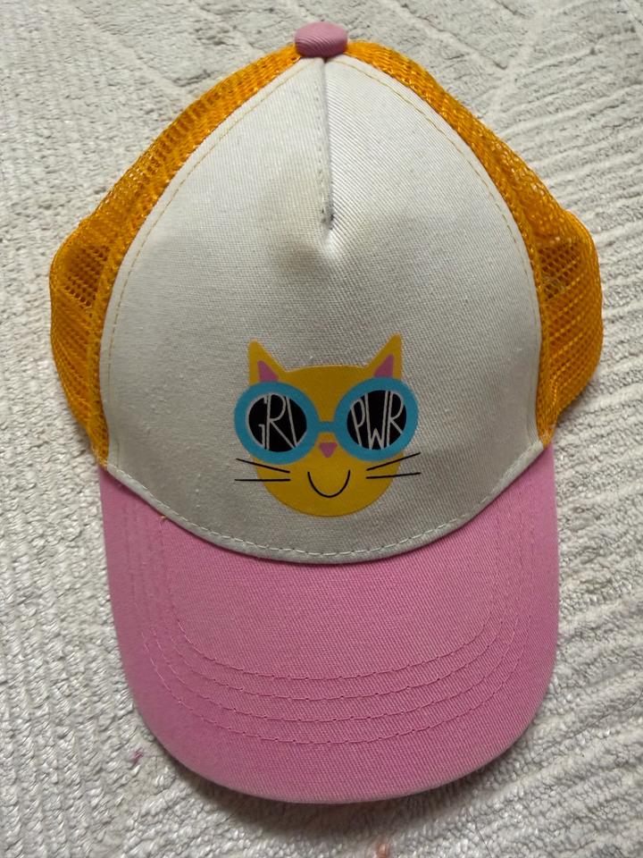 Продам кепки