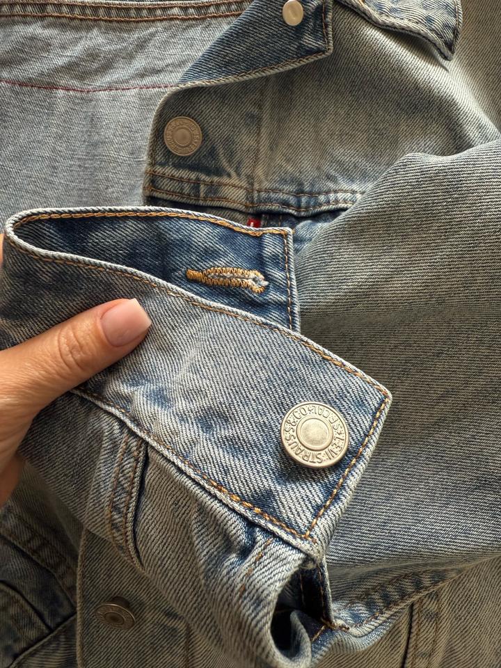 Levis джинсовка