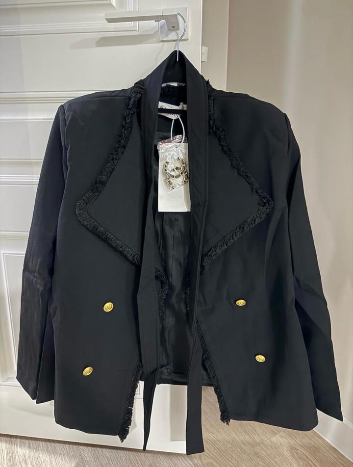 Пиджак черный
