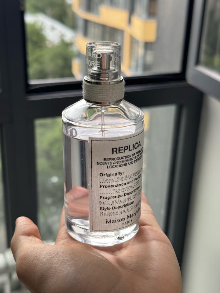 Replica
