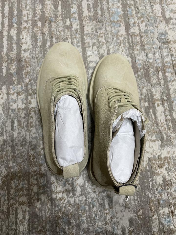 Новые ботинки Zara