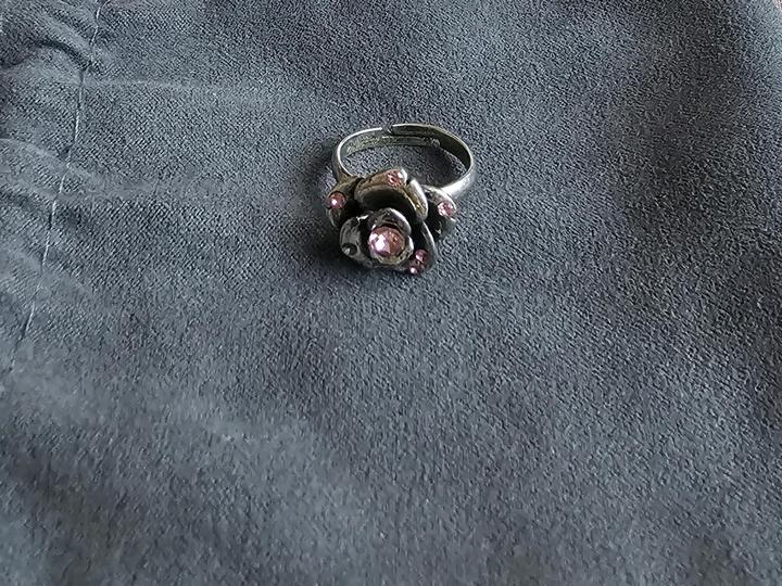 Серебряное кольцо Роза