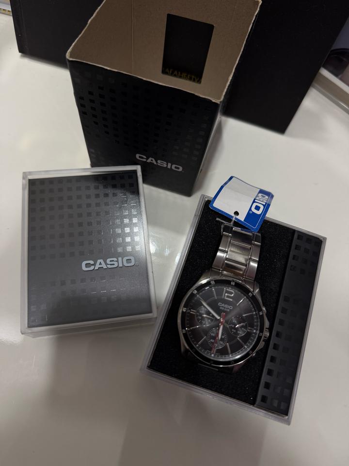 Часы Casio