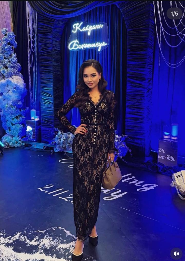 Черное платье