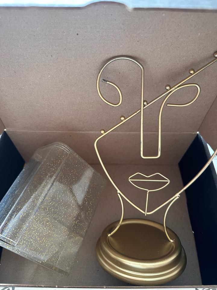 Подставка для украшений и шкатулка