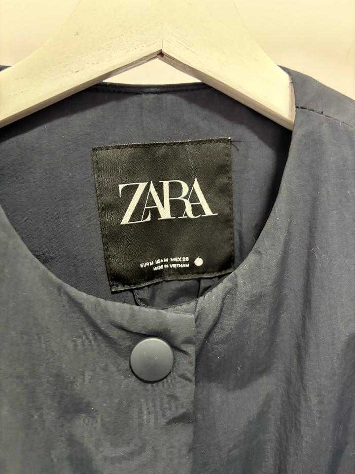 Темно синяя демисезонная куртка Zara