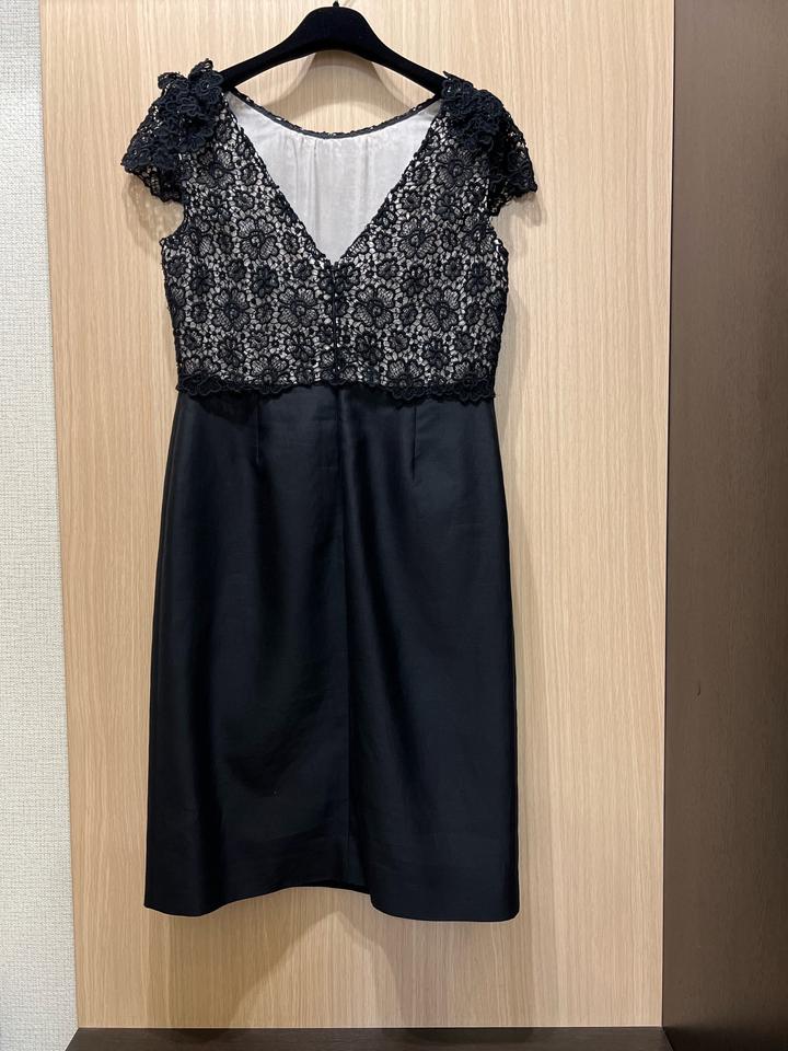 Маленькое черное элегантное платье