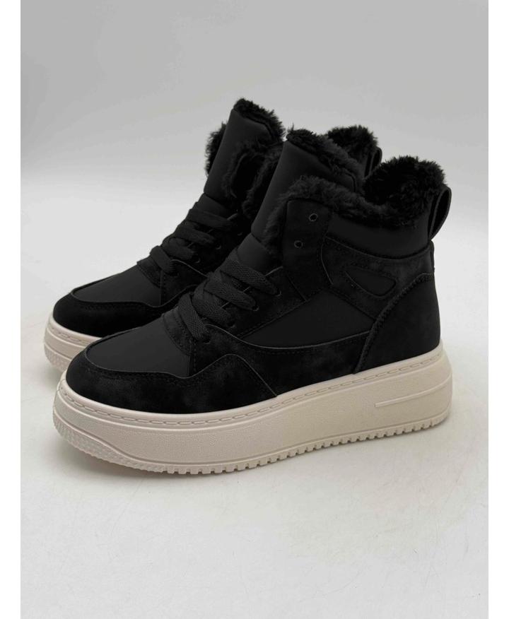 Кроссовки зимние