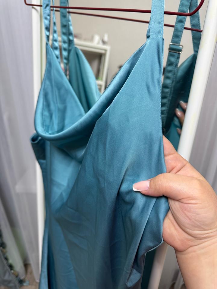 Платье вечернее