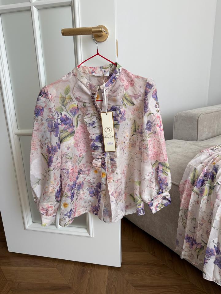 Блузка и юбка