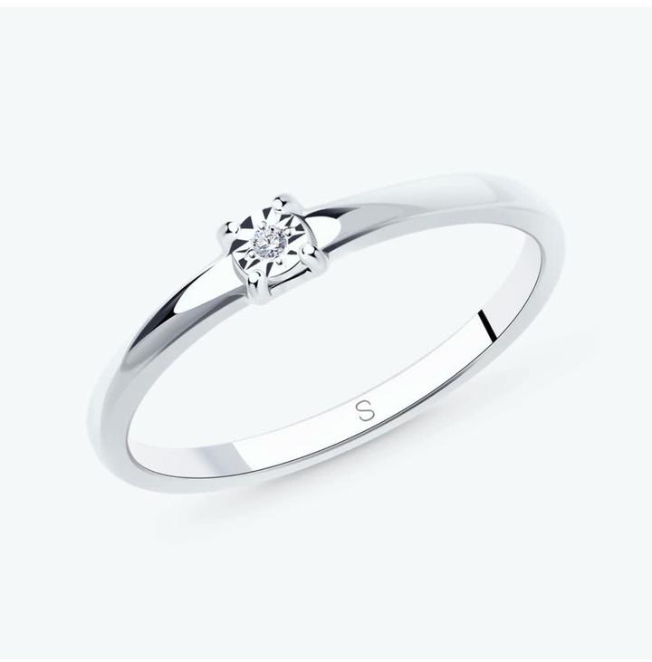 Кольцо из серебра с бриллиантом