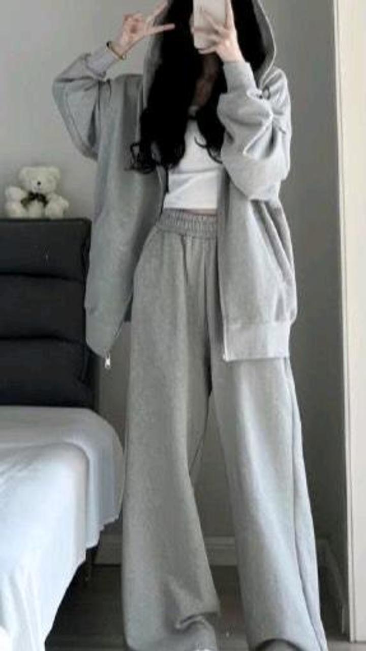 Спортивные штаны ,свитшот,made in Korea,есть промокод со скидкой