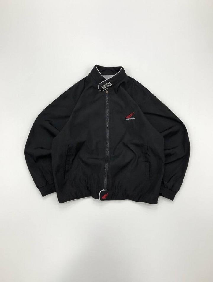 Ветровка Honda