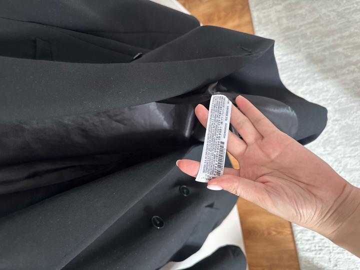 Черный пиджак Zara