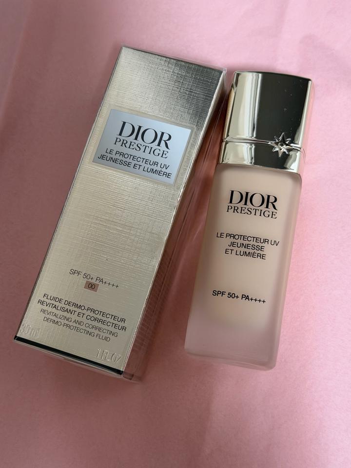 Dior Prestige Le Protecteur UV Jeunesse et Lumière SPF 50+ PA++++