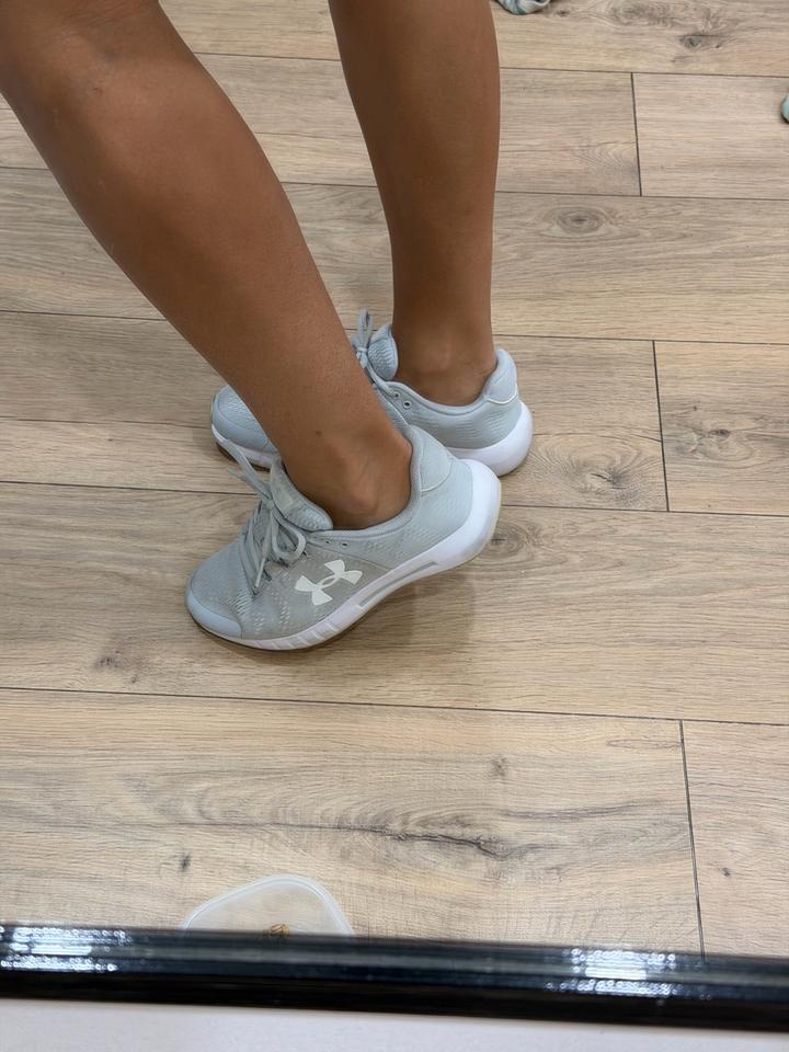 Кроссовки under armour