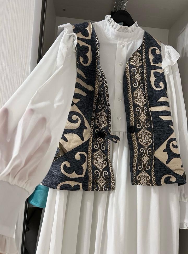 Белое платье