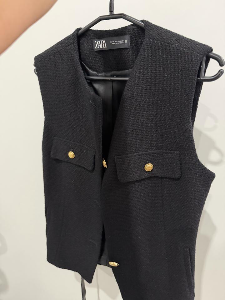 Жилет Zara