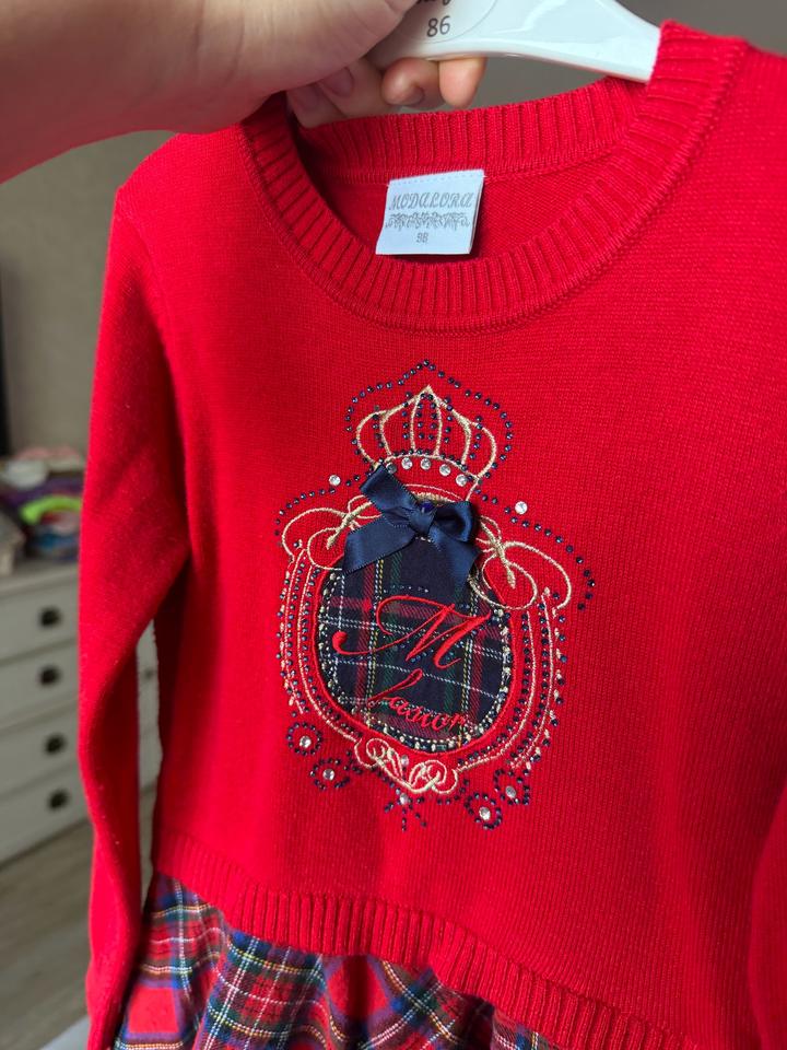 Платье на девочку