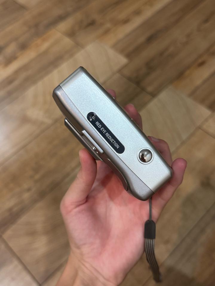 Samsung Fino 15DLX Quartz Date плёночный фотоаппарат