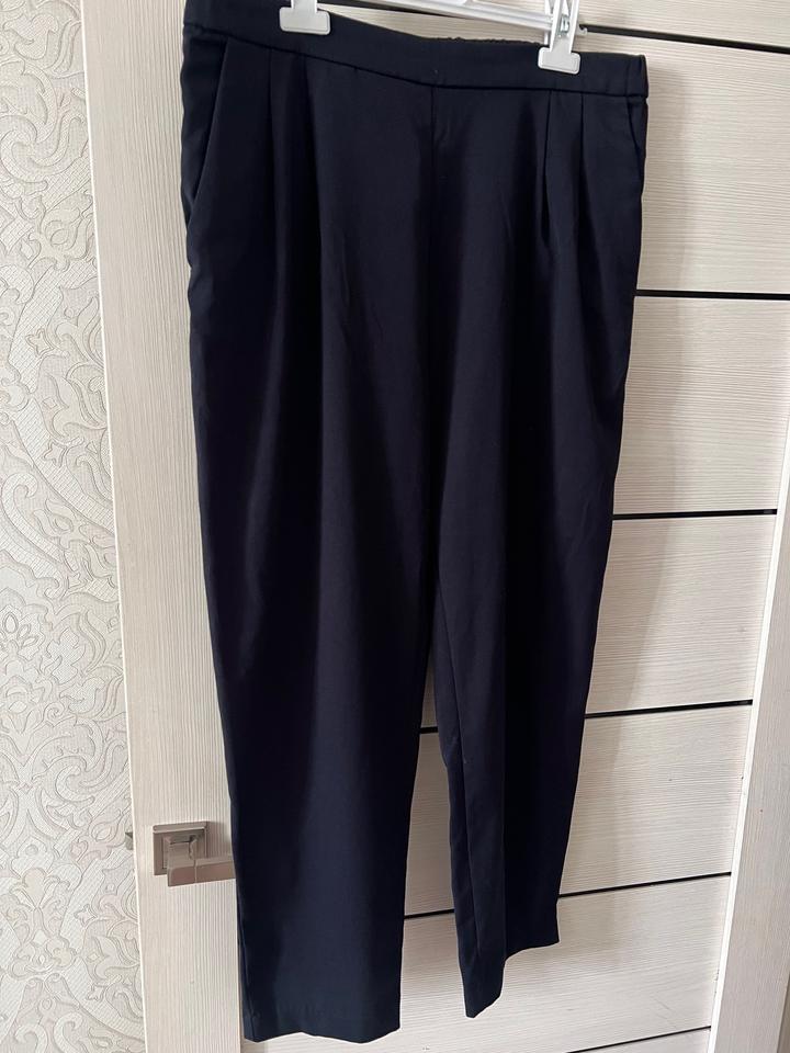 брюки темно-синие H&M