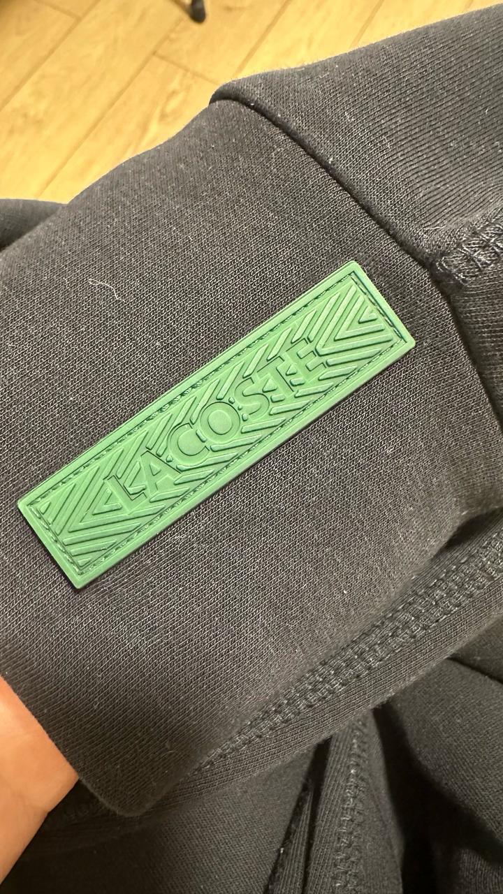 Спортивные штаны Lacoste