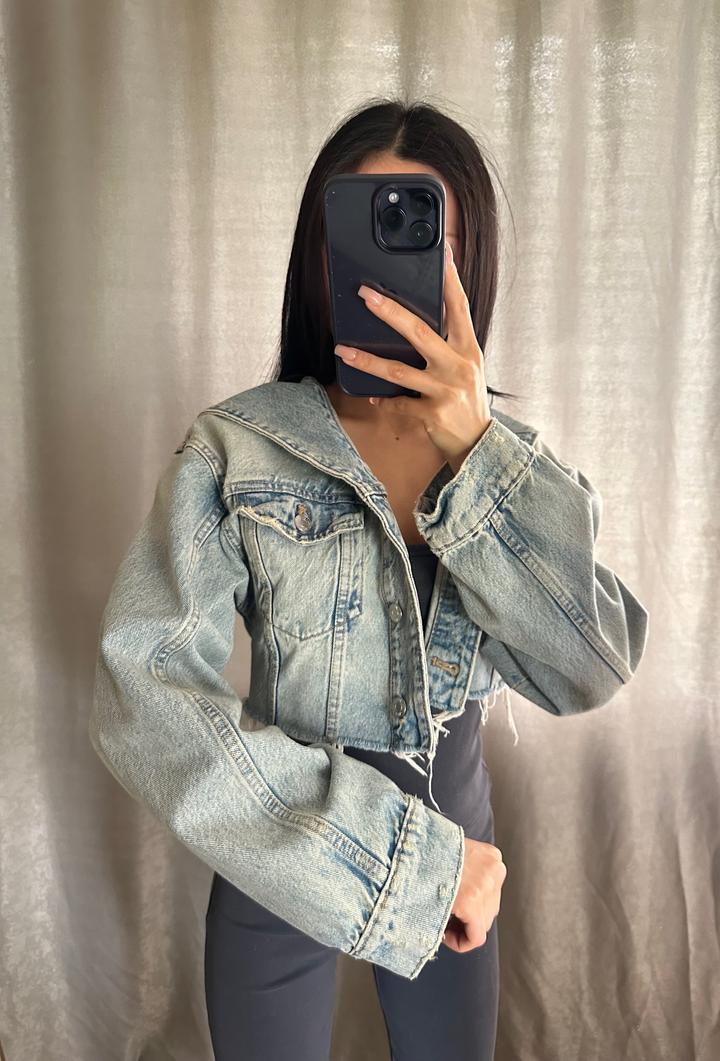 Продам джинсовую куртку Zara