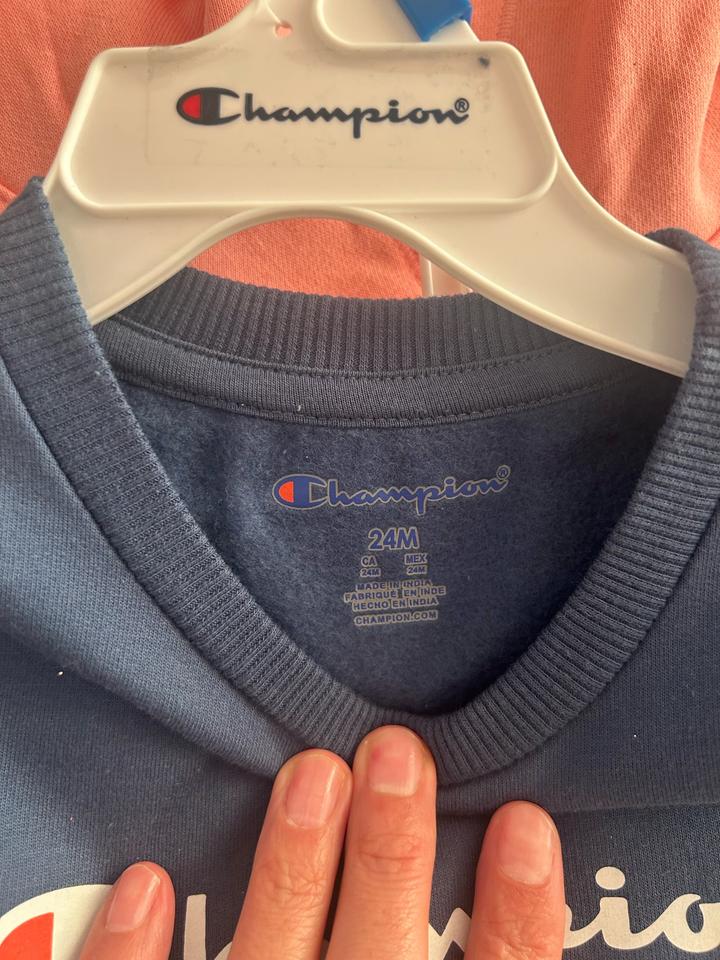 Новый детский спортивный костюм