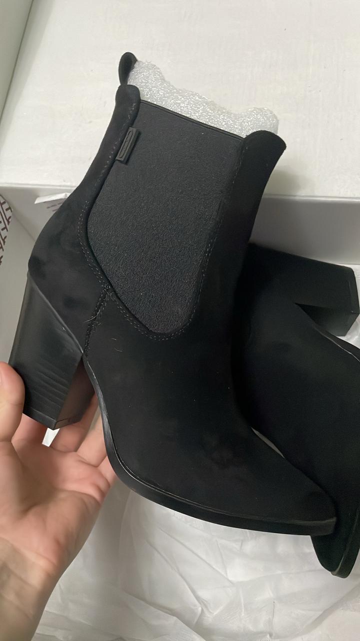 Черные ботильоны от kari