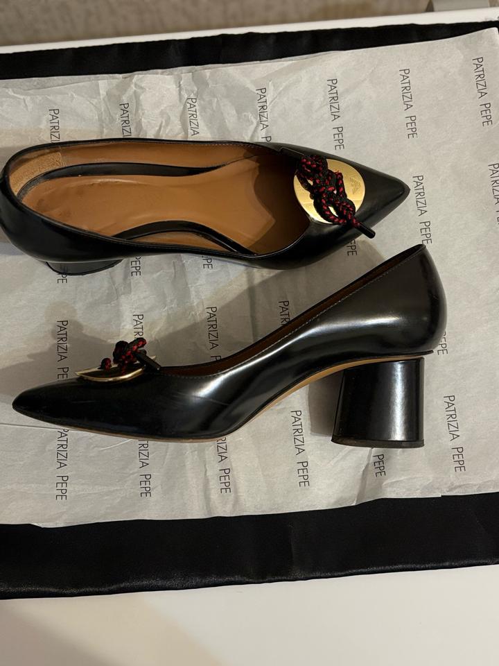 Черные туфли Emporio Armani