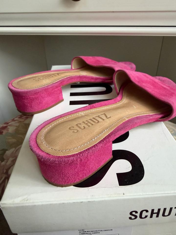 Шлепки Schutz
