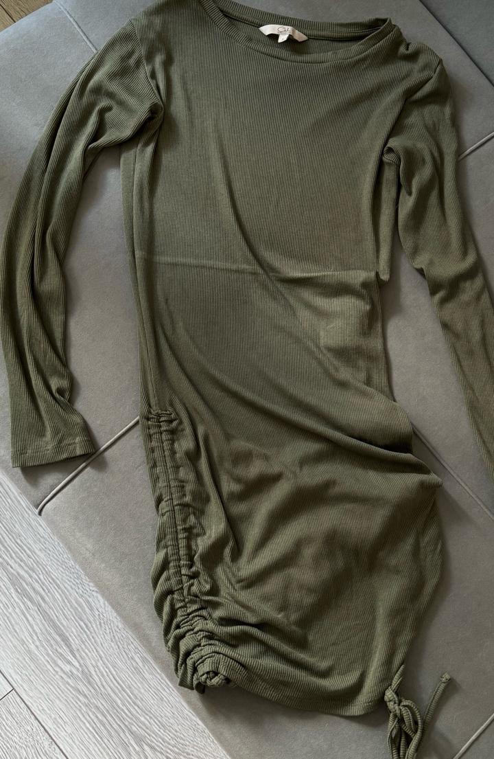 Платье (длина регулируется)