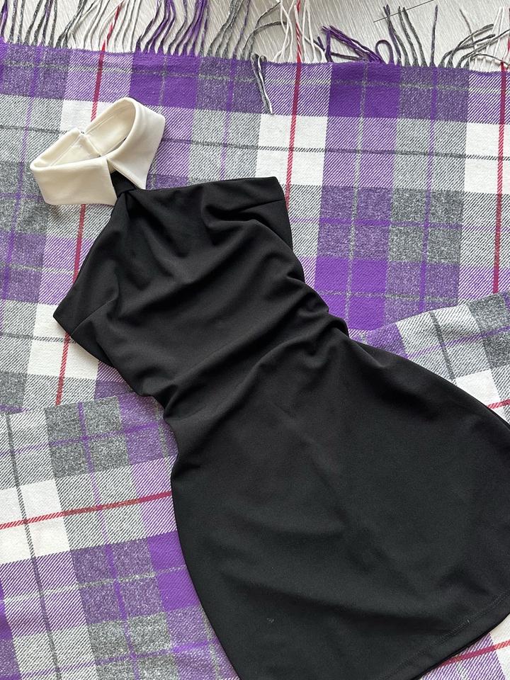 Стильное черное платье